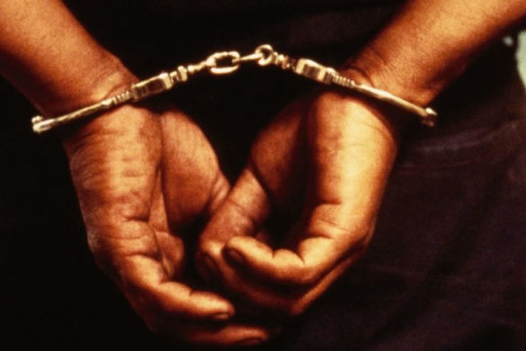 arrest-handcuffs Svg%3E