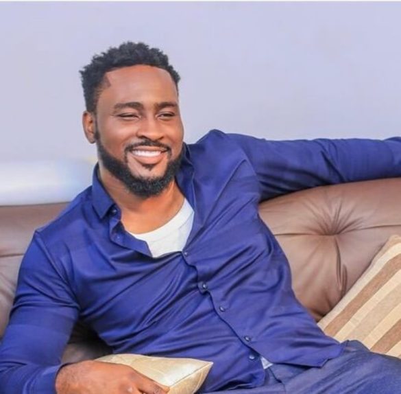 Pere-Bbnaija (2) Svg%3E